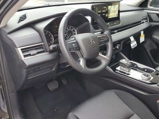 new 2025 Mitsubishi Outlander car, priced at $33,870