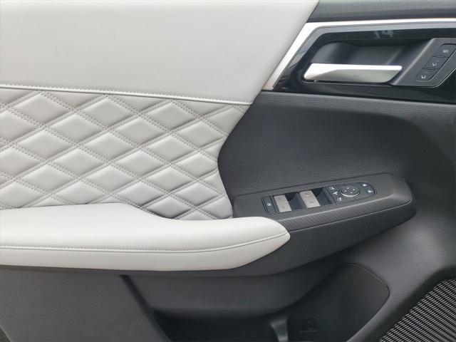 new 2025 Mitsubishi Outlander PHEV car, priced at $49,150
