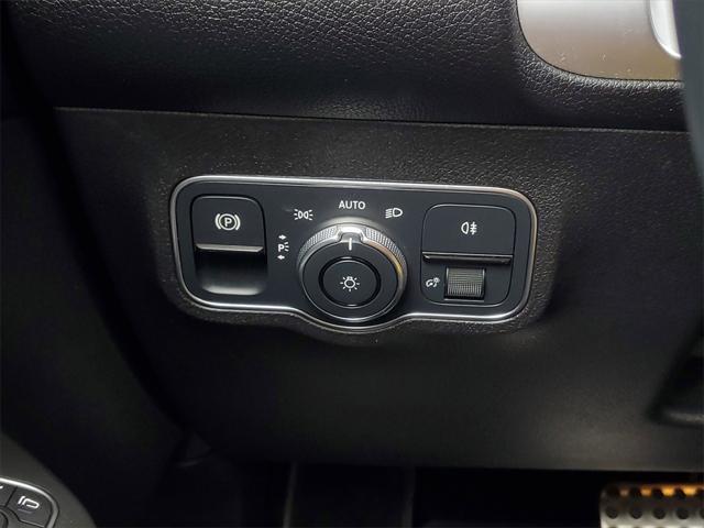 used 2022 Mercedes-Benz GLB 250 car, priced at $29,495