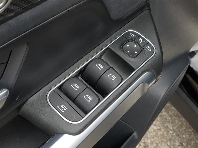 used 2022 Mercedes-Benz GLB 250 car, priced at $29,495