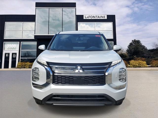 new 2025 Mitsubishi Outlander car, priced at $33,410
