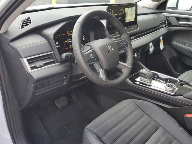 new 2025 Mitsubishi Outlander car, priced at $38,570