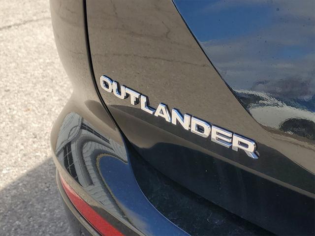 new 2025 Mitsubishi Outlander car, priced at $36,160