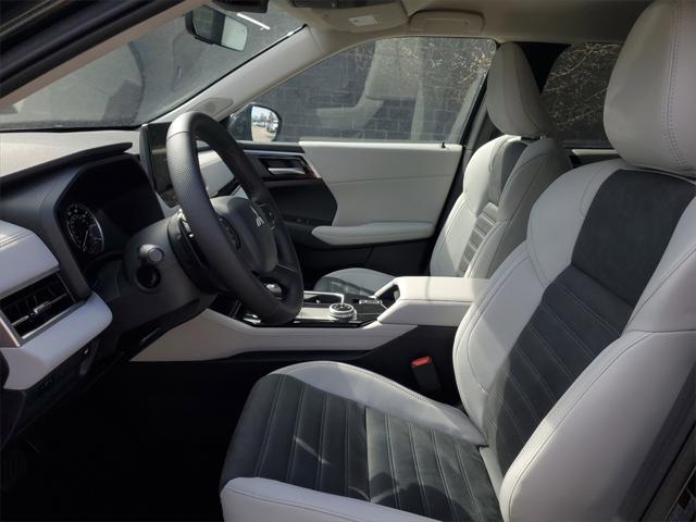 new 2025 Mitsubishi Outlander car, priced at $36,160