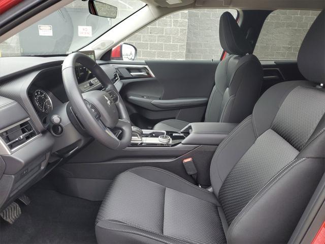 new 2025 Mitsubishi Outlander car, priced at $33,335