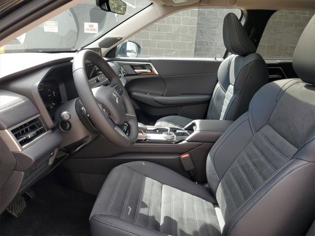 new 2025 Mitsubishi Outlander car, priced at $38,500