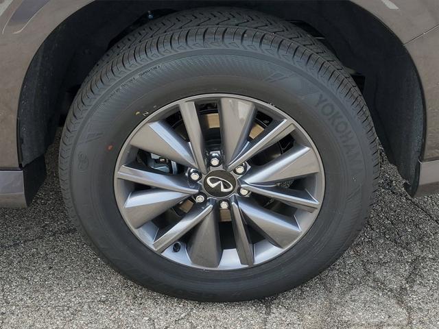 new 2025 INFINITI QX80 car, priced at $80,662