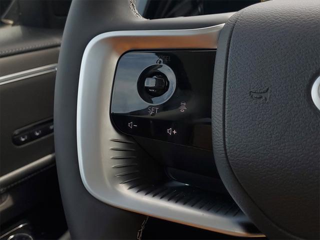 new 2025 INFINITI QX80 car, priced at $80,662
