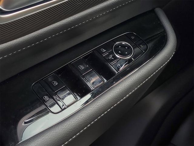 new 2025 INFINITI QX80 car, priced at $80,662
