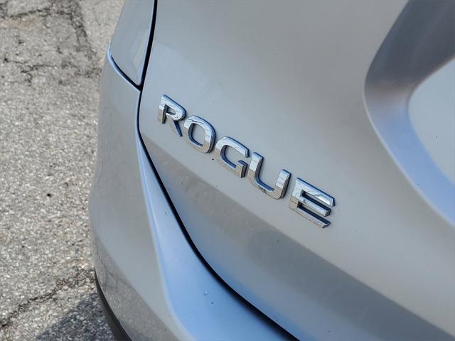 used 2016 Nissan Rogue car, priced at $12,897