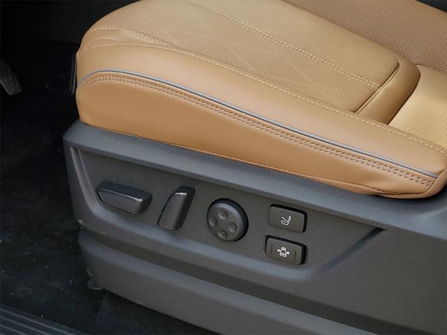new 2025 INFINITI QX80 car, priced at $97,531