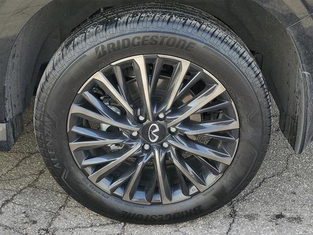 new 2025 INFINITI QX80 car, priced at $109,880