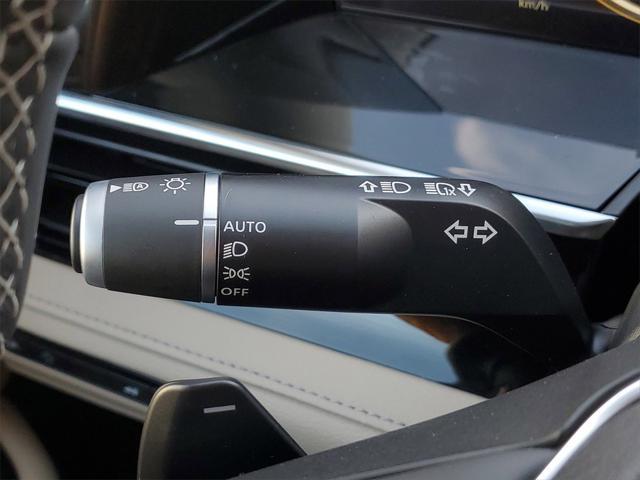 new 2025 INFINITI QX80 car, priced at $80,857