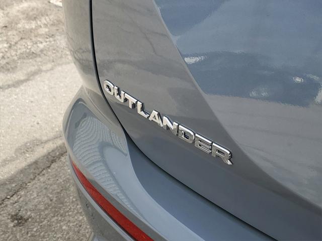 new 2025 Mitsubishi Outlander car, priced at $36,225