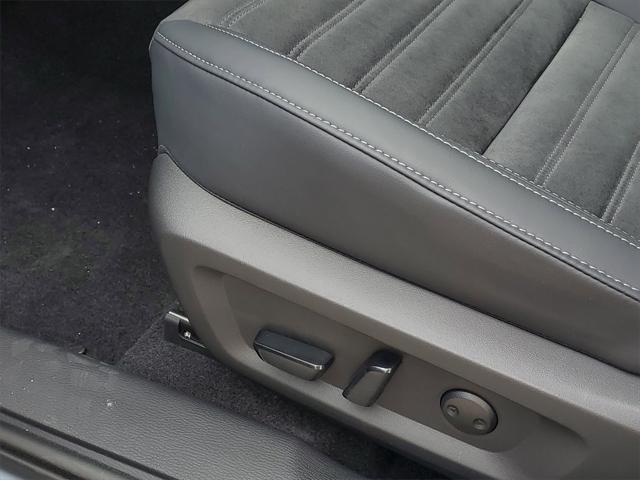 new 2025 Mitsubishi Outlander car, priced at $36,225