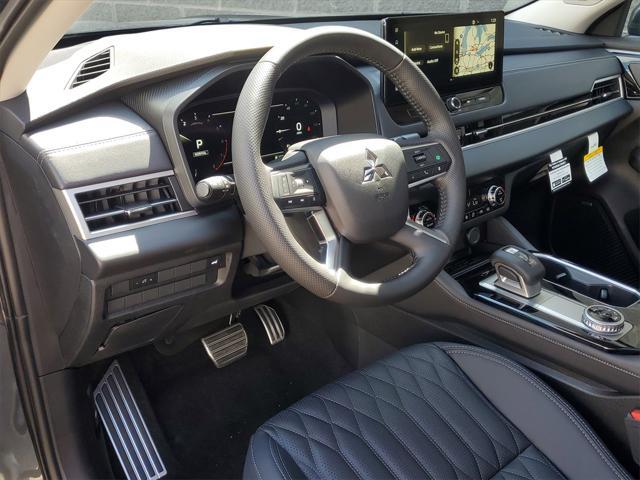 new 2025 Mitsubishi Outlander car, priced at $40,345
