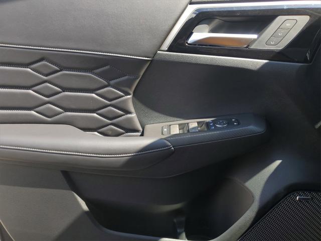 new 2025 Mitsubishi Outlander car, priced at $40,345