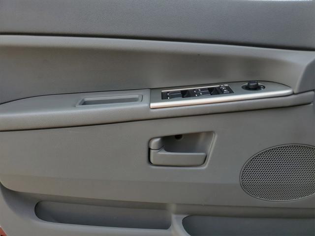 used 2007 Jeep Grand Cherokee car, priced at $2,695