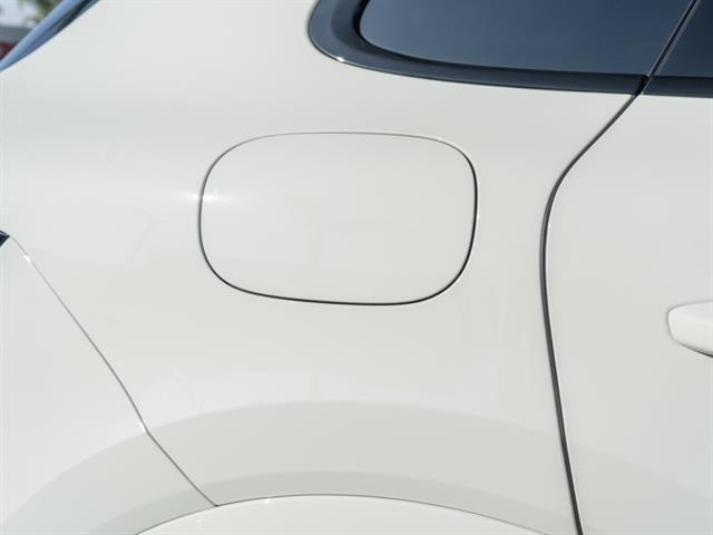 new 2025 Porsche Cayenne car, priced at $101,925