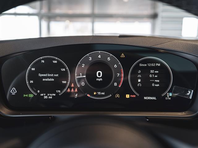 new 2025 Porsche Cayenne car, priced at $101,925