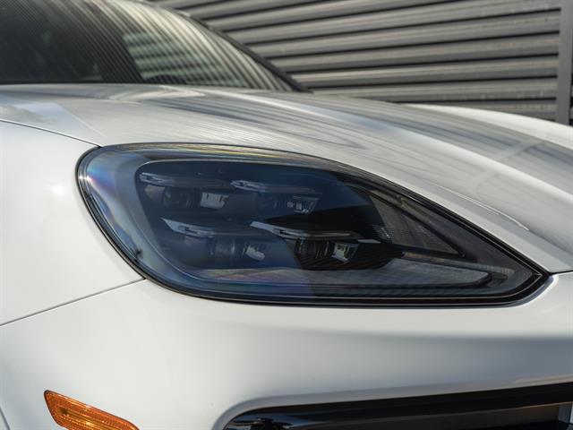 new 2025 Porsche Cayenne car, priced at $101,925