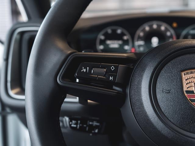 new 2025 Porsche Cayenne car, priced at $101,925