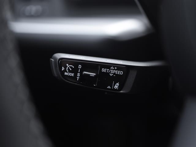used 2025 Porsche Cayenne E-Hybrid car, priced at $107,498