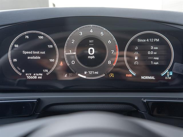 used 2025 Porsche Cayenne car, priced at $92,888