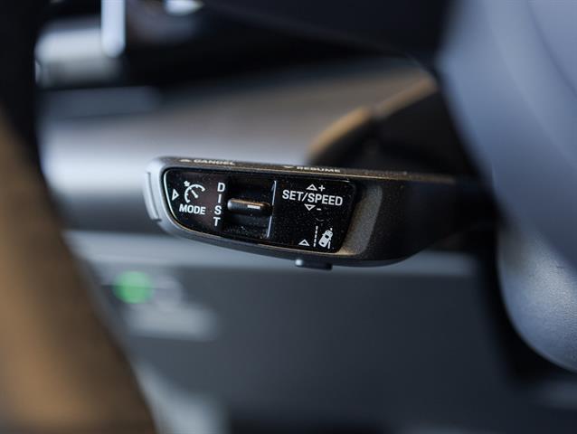 used 2025 Porsche Macan car, priced at $88,888