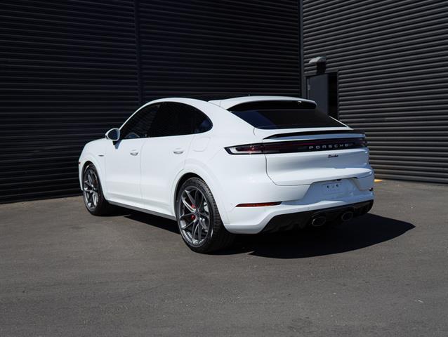 new 2025 Porsche Cayenne car, priced at $195,005