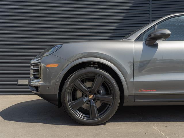 new 2025 Porsche Cayenne car, priced at $108,165
