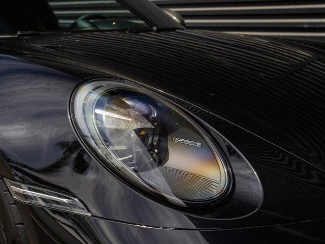 used 2022 Porsche 911 car, priced at $279,888