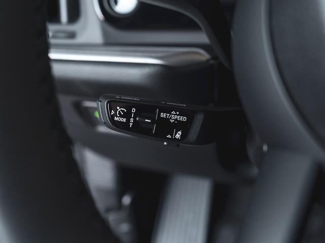 new 2025 Porsche Cayenne car, priced at $103,015