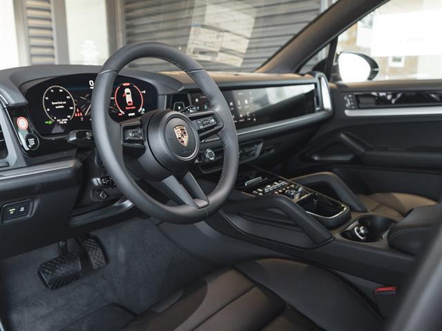 new 2025 Porsche Cayenne car, priced at $103,015