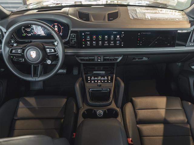 new 2025 Porsche Cayenne car, priced at $103,015