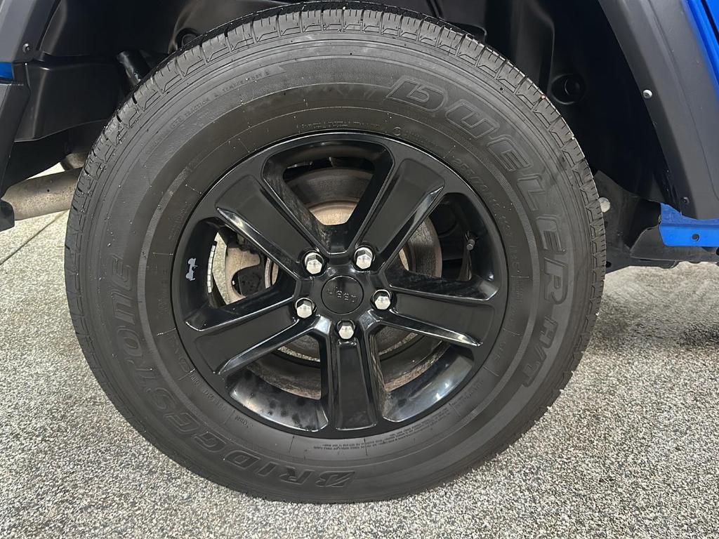 used 2022 Jeep Wrangler Unlimited car, priced at $32,499