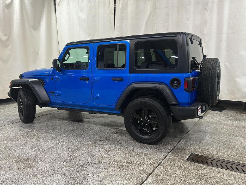 used 2022 Jeep Wrangler Unlimited car, priced at $32,299