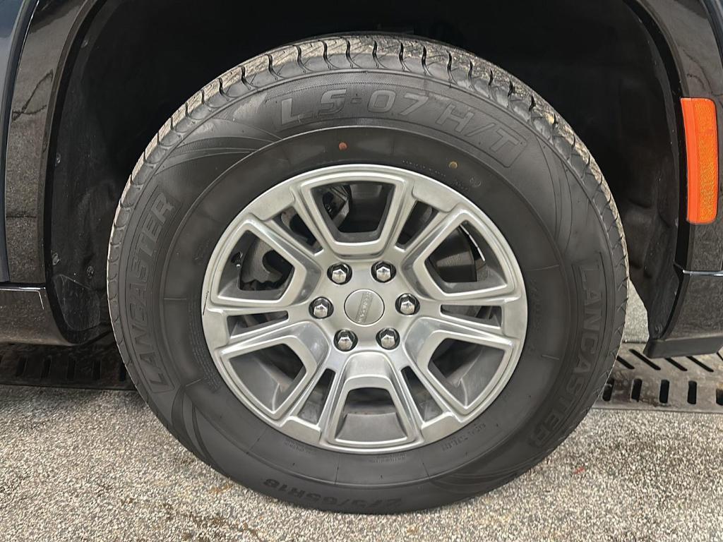 used 2023 Jeep Wagoneer car, priced at $41,499