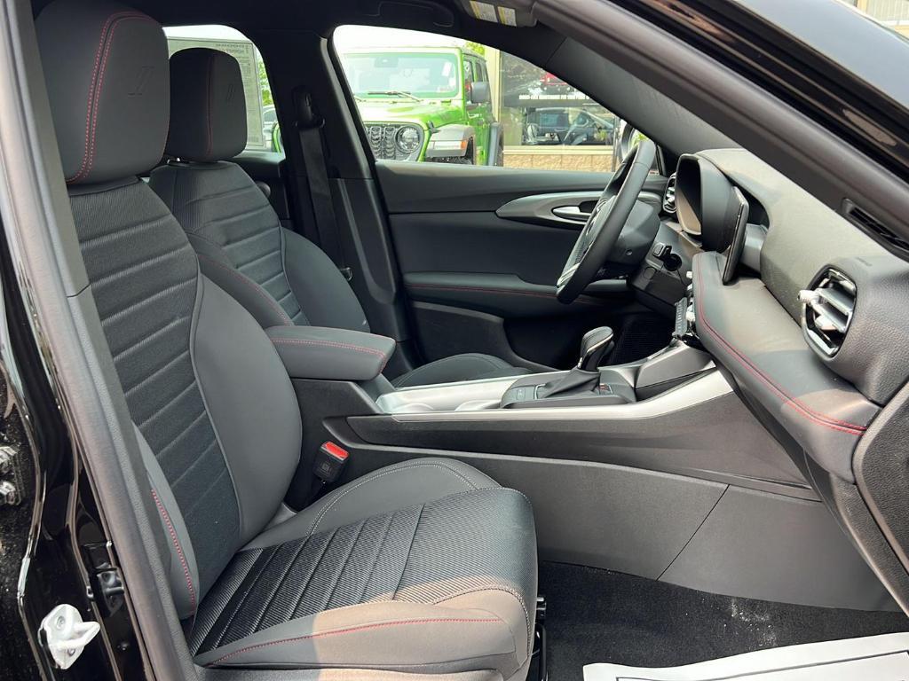 new 2025 Dodge Hornet car, priced at $31,980