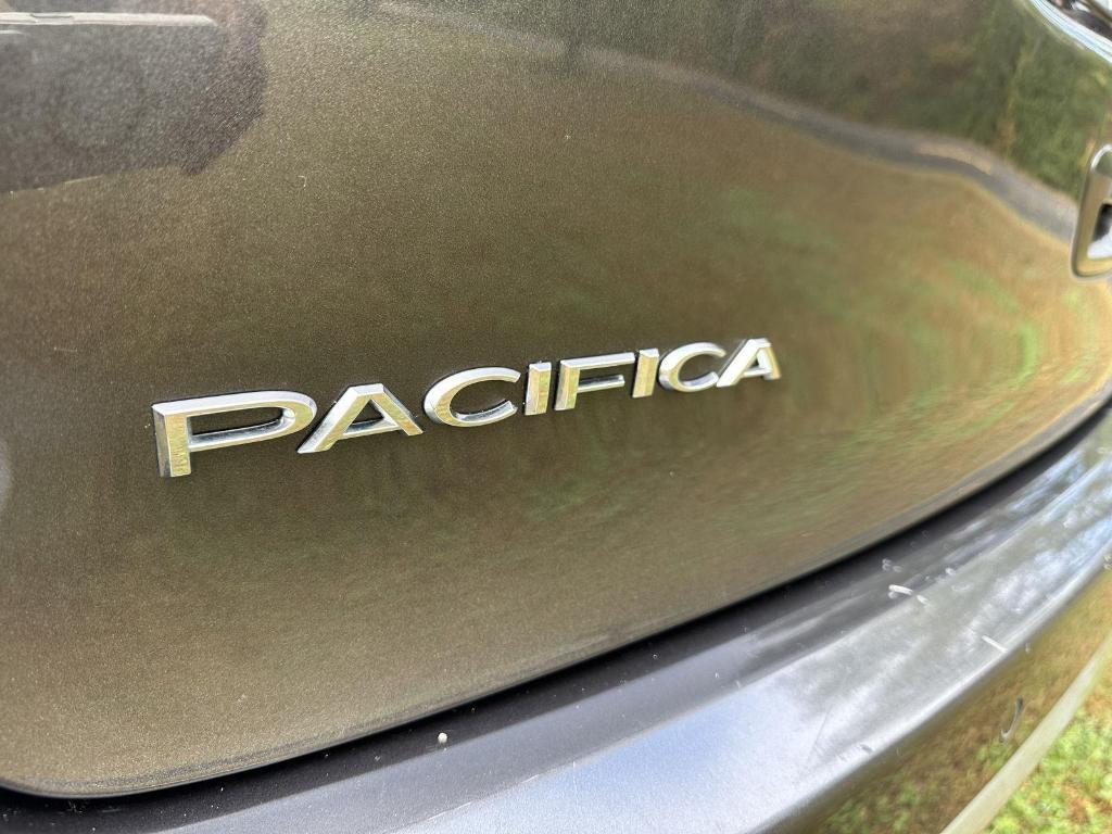 used 2018 Chrysler Pacifica car, priced at $14,988