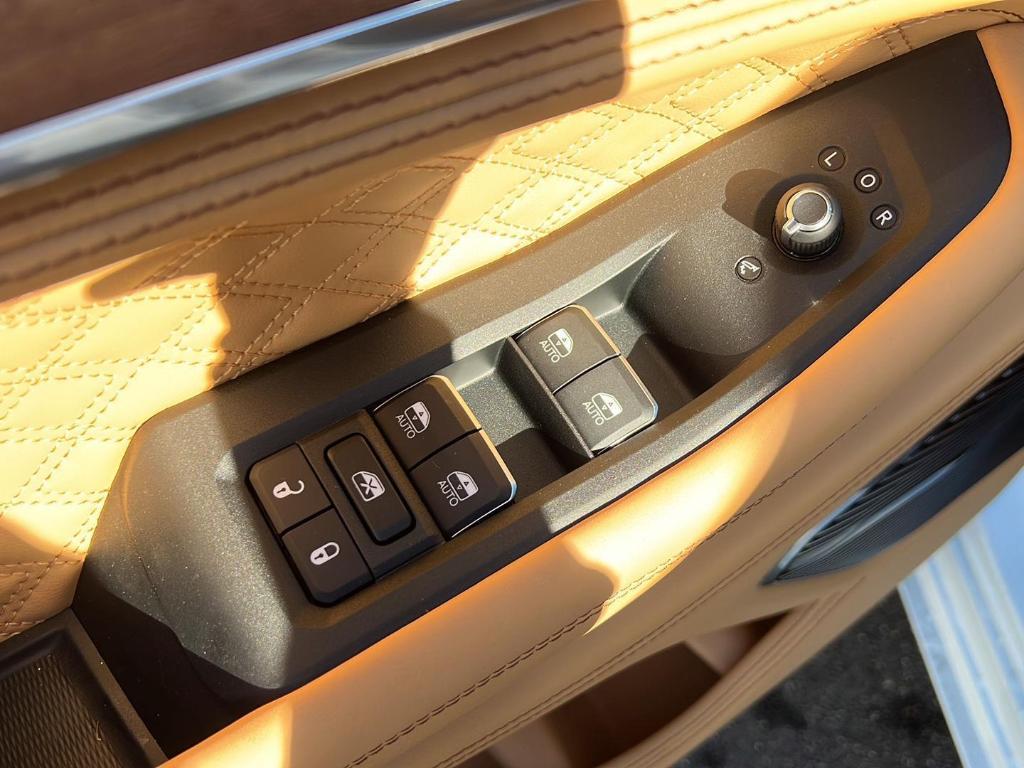 new 2025 Jeep Grand Cherokee car, priced at $66,212