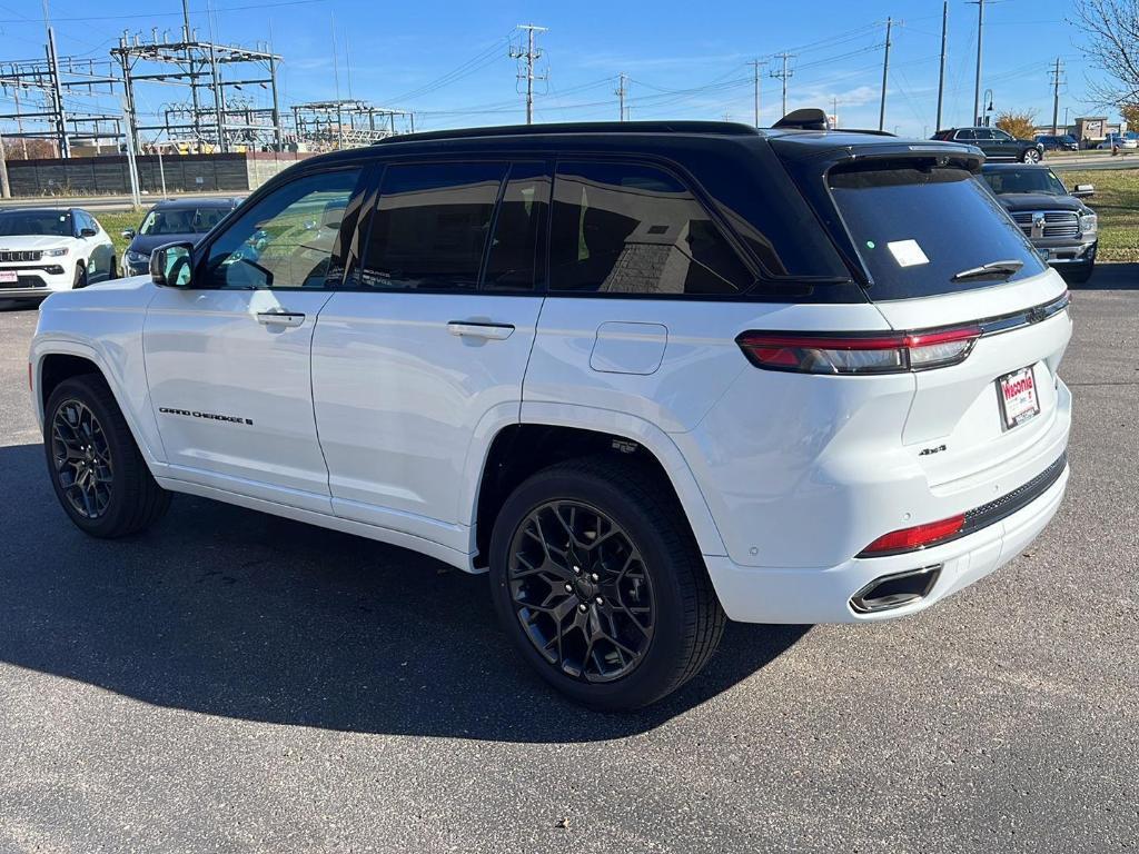 new 2025 Jeep Grand Cherokee car, priced at $66,212