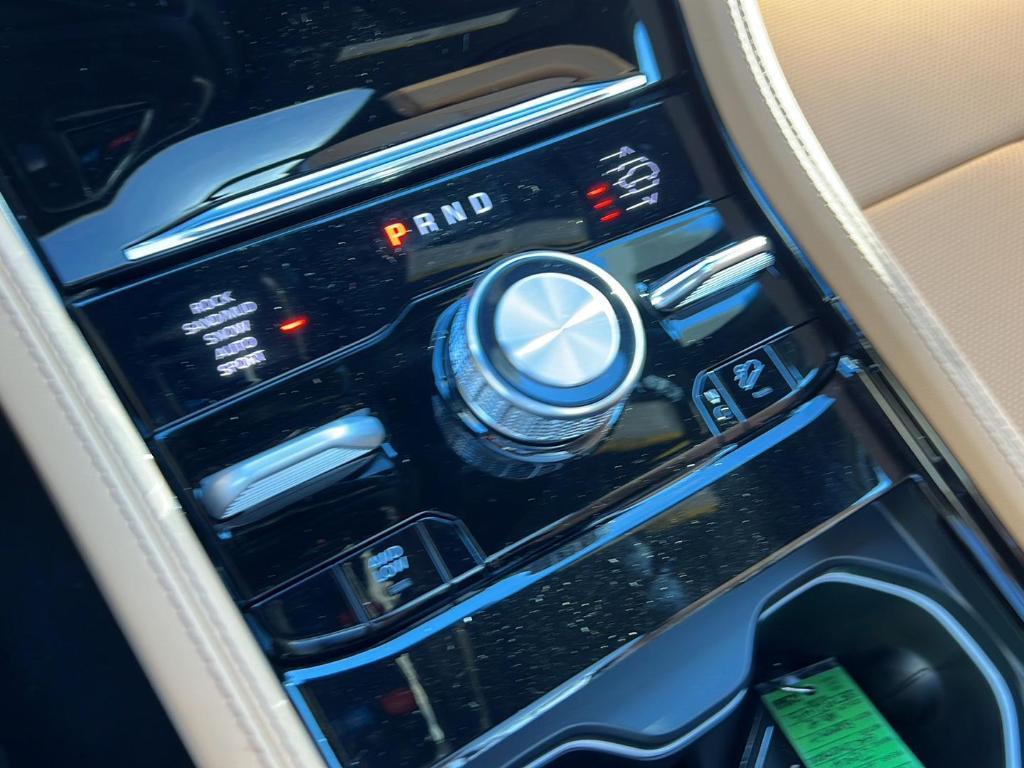 new 2025 Jeep Grand Cherokee car, priced at $66,212