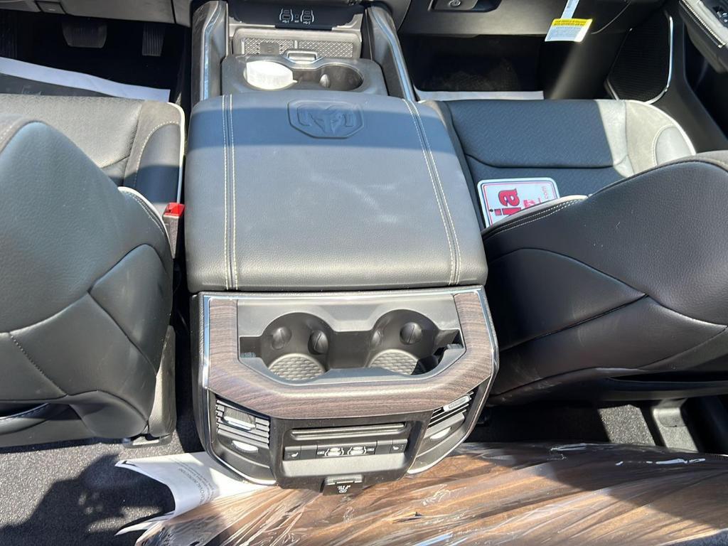 new 2025 Ram 1500 car, priced at $61,376