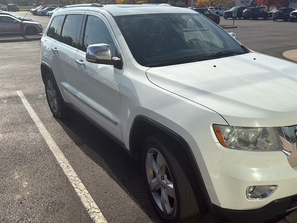used 2013 Jeep Grand Cherokee car, priced at $8,888