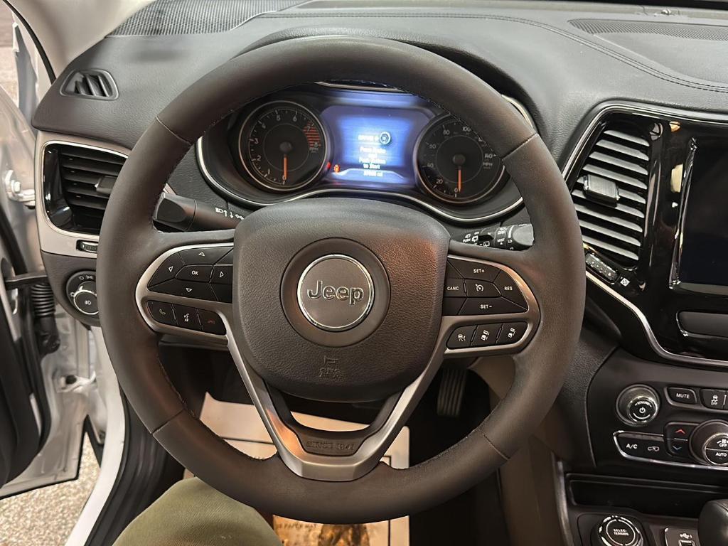 used 2022 Jeep Cherokee car, priced at $26,499