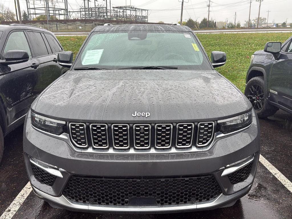 used 2022 Jeep Grand Cherokee car, priced at $40,999