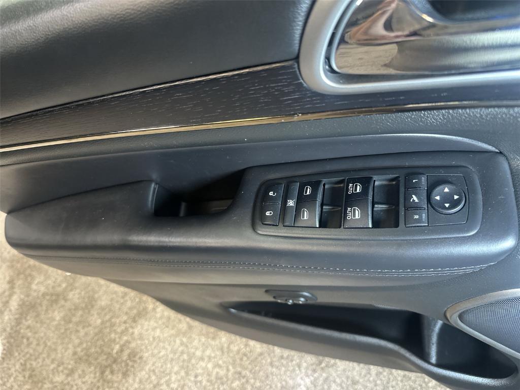 used 2018 Jeep Grand Cherokee car