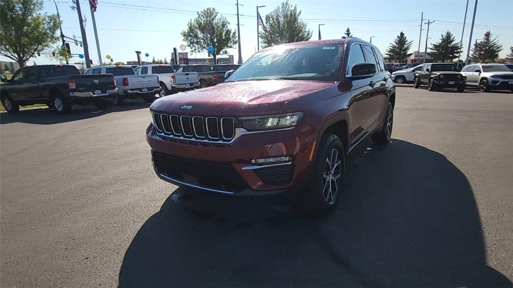 new 2025 Jeep Grand Cherokee car, priced at $48,835