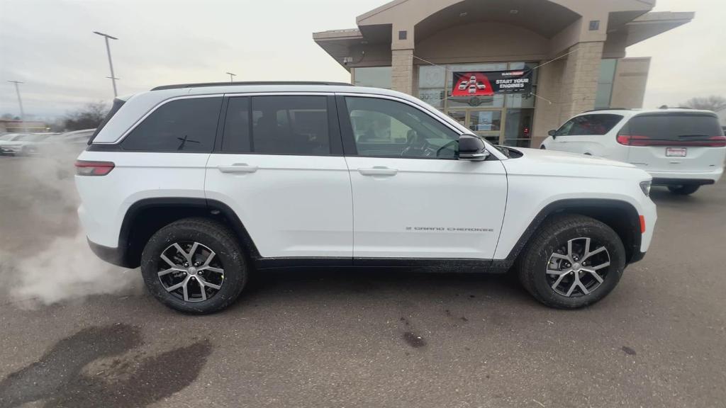 new 2025 Jeep Grand Cherokee car, priced at $46,866